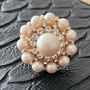 Kate Spade Pearl and Crystal Cocktail Ring Size 7